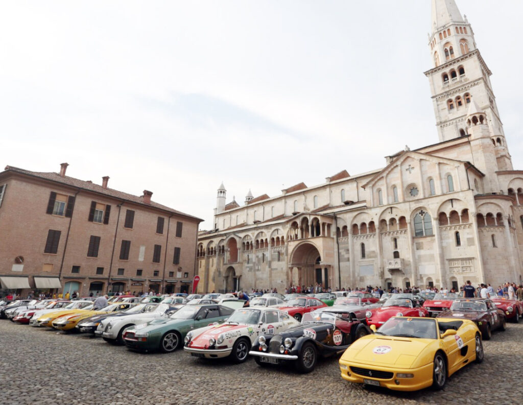 Visita a Modena immagine decorativa