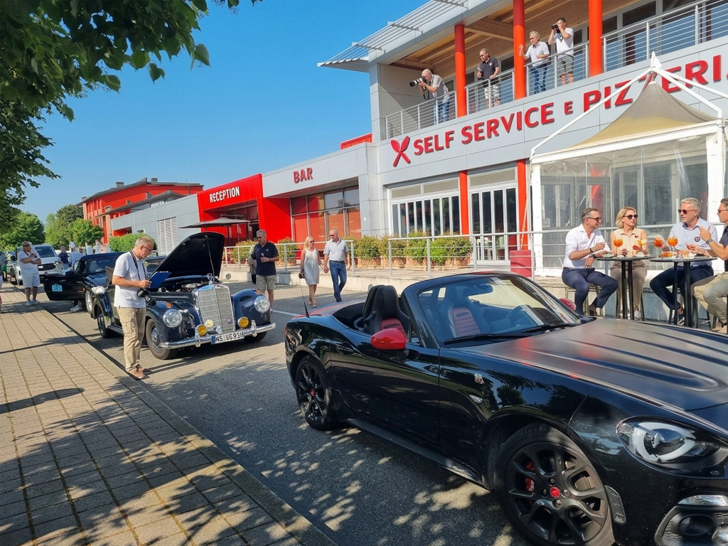 Benvenuti al Maranello Village - Raduni auto appassionati e molto altro